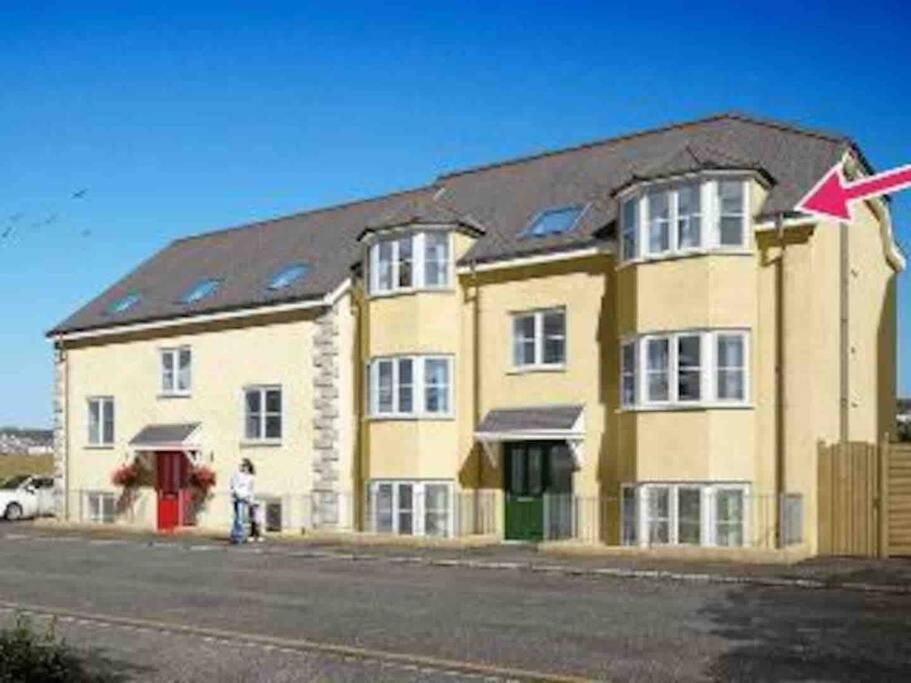 Apartment 4 Porth Gwel, Sea View & Parking *